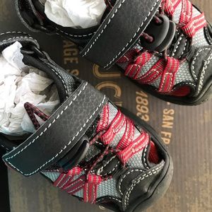 NWOT:  Toddler Beach sandals shoes